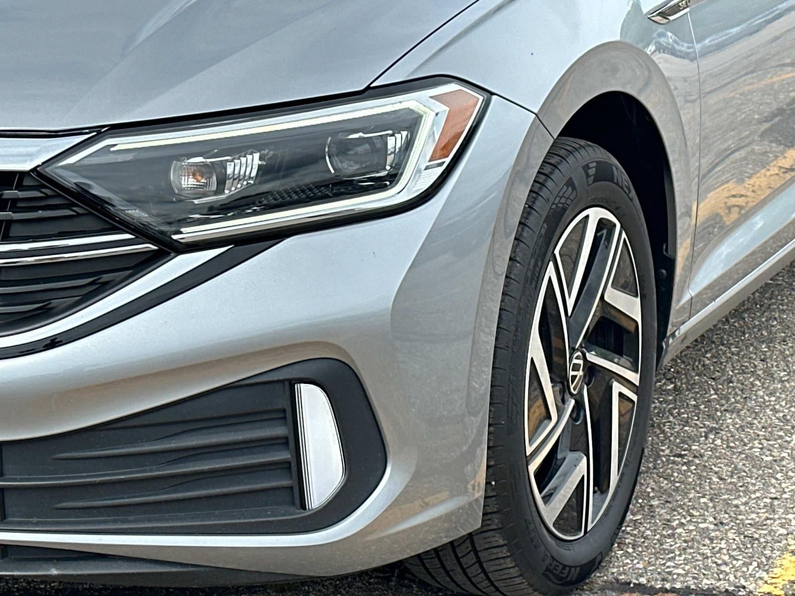 2022 Volkswagen Jetta SEL Auto