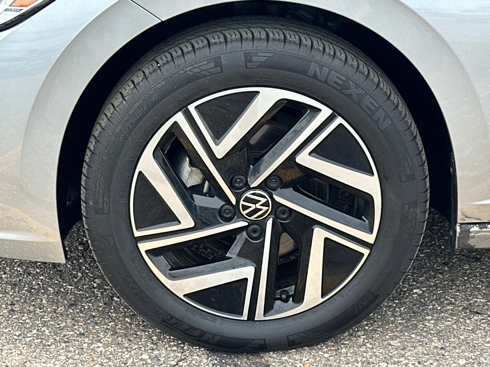 2022 Volkswagen Jetta SEL Auto