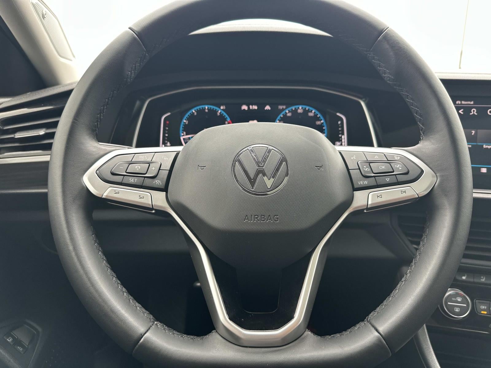 2024 Volkswagen Jetta SEL Auto
