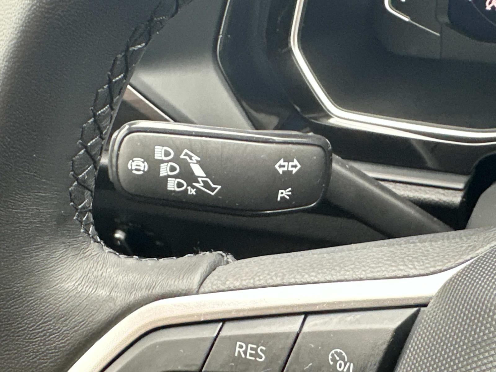 2024 Volkswagen Jetta SEL Auto
