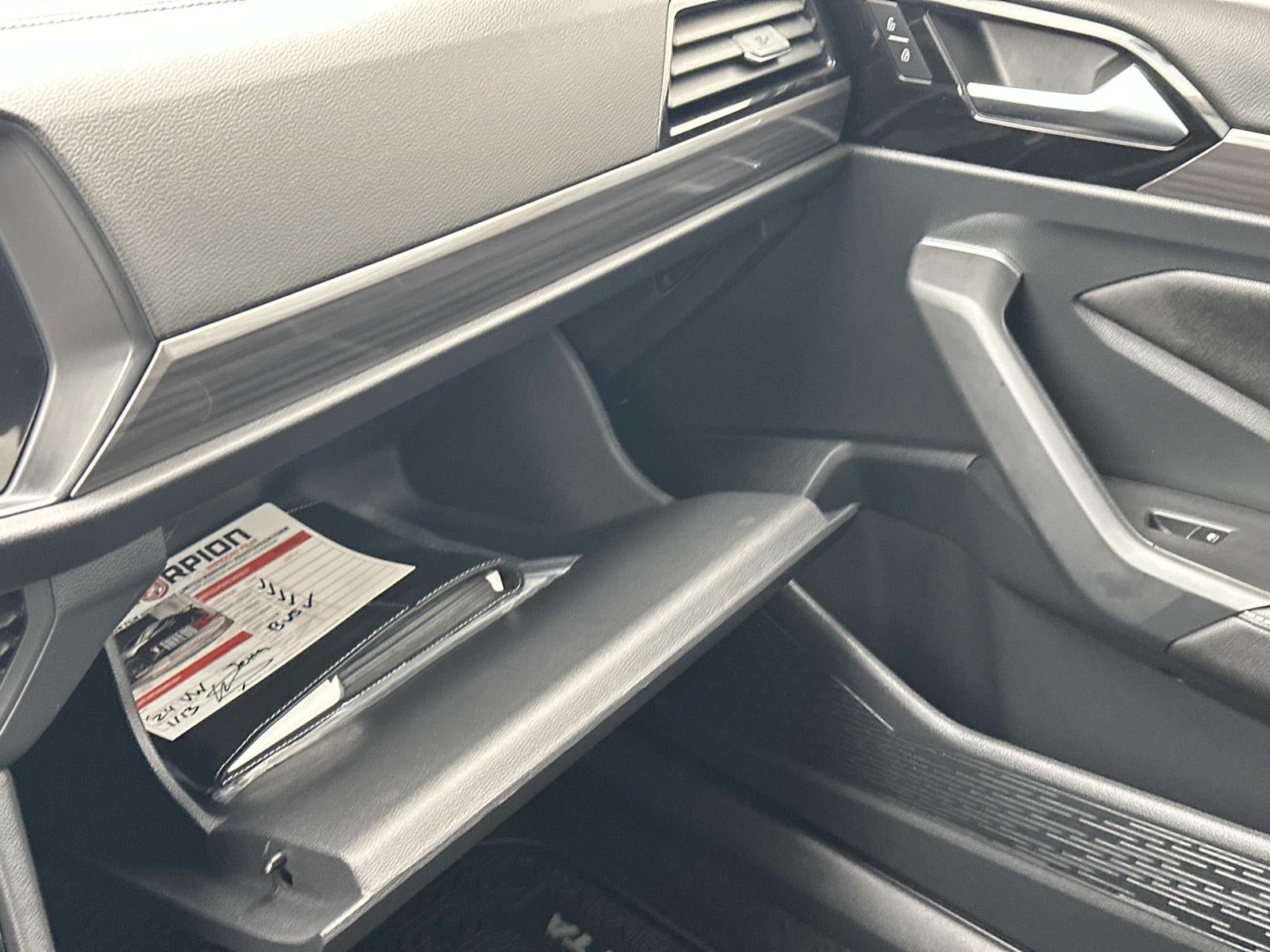 2024 Volkswagen Jetta SEL Auto