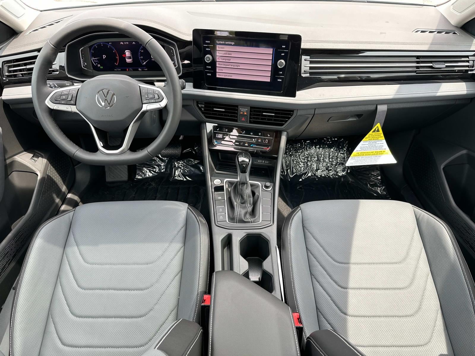 2025 Volkswagen Jetta SEL Auto