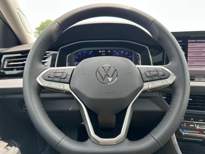 2025 Volkswagen Jetta SEL Auto
