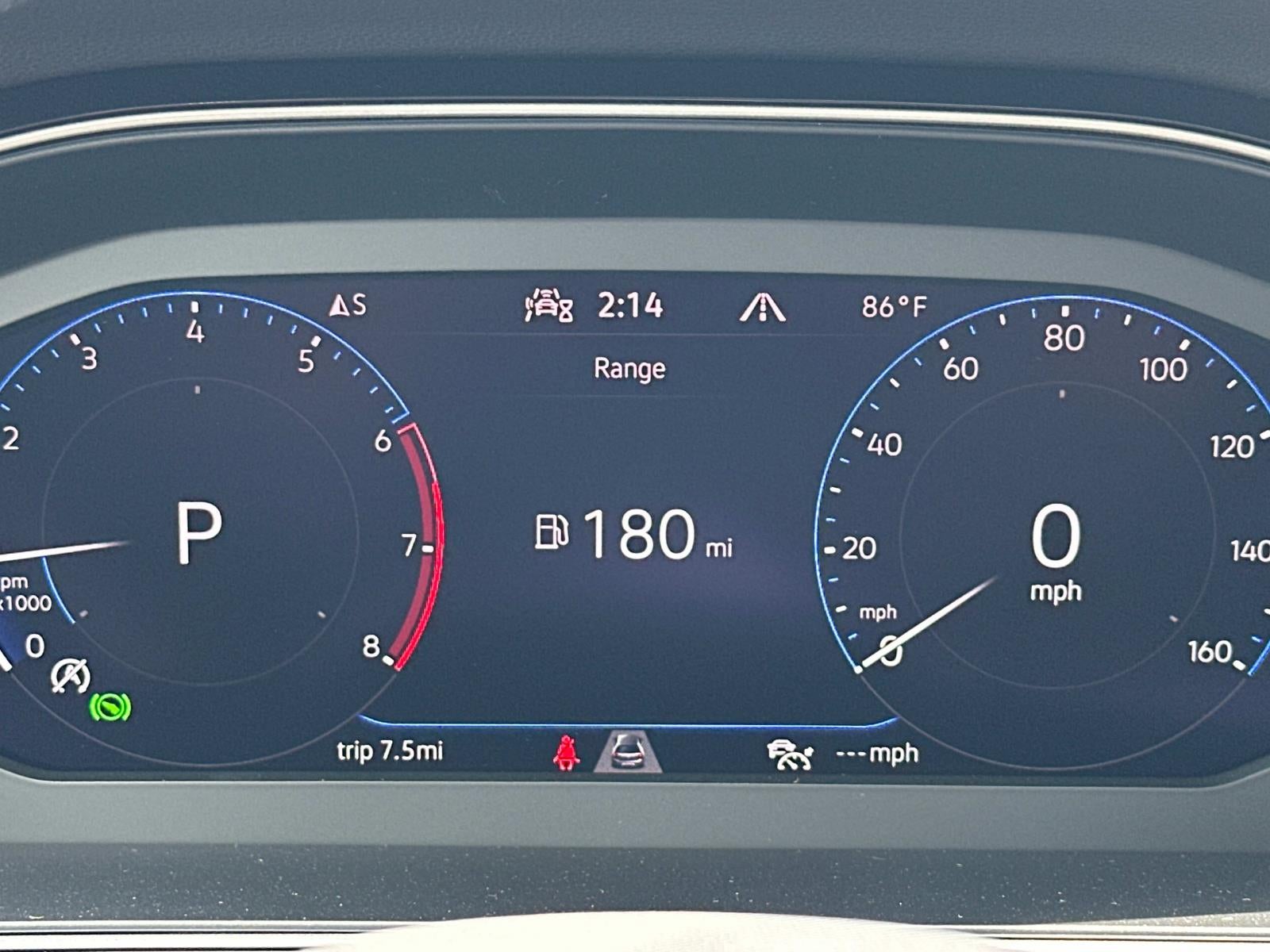 2025 Volkswagen Jetta SEL Auto