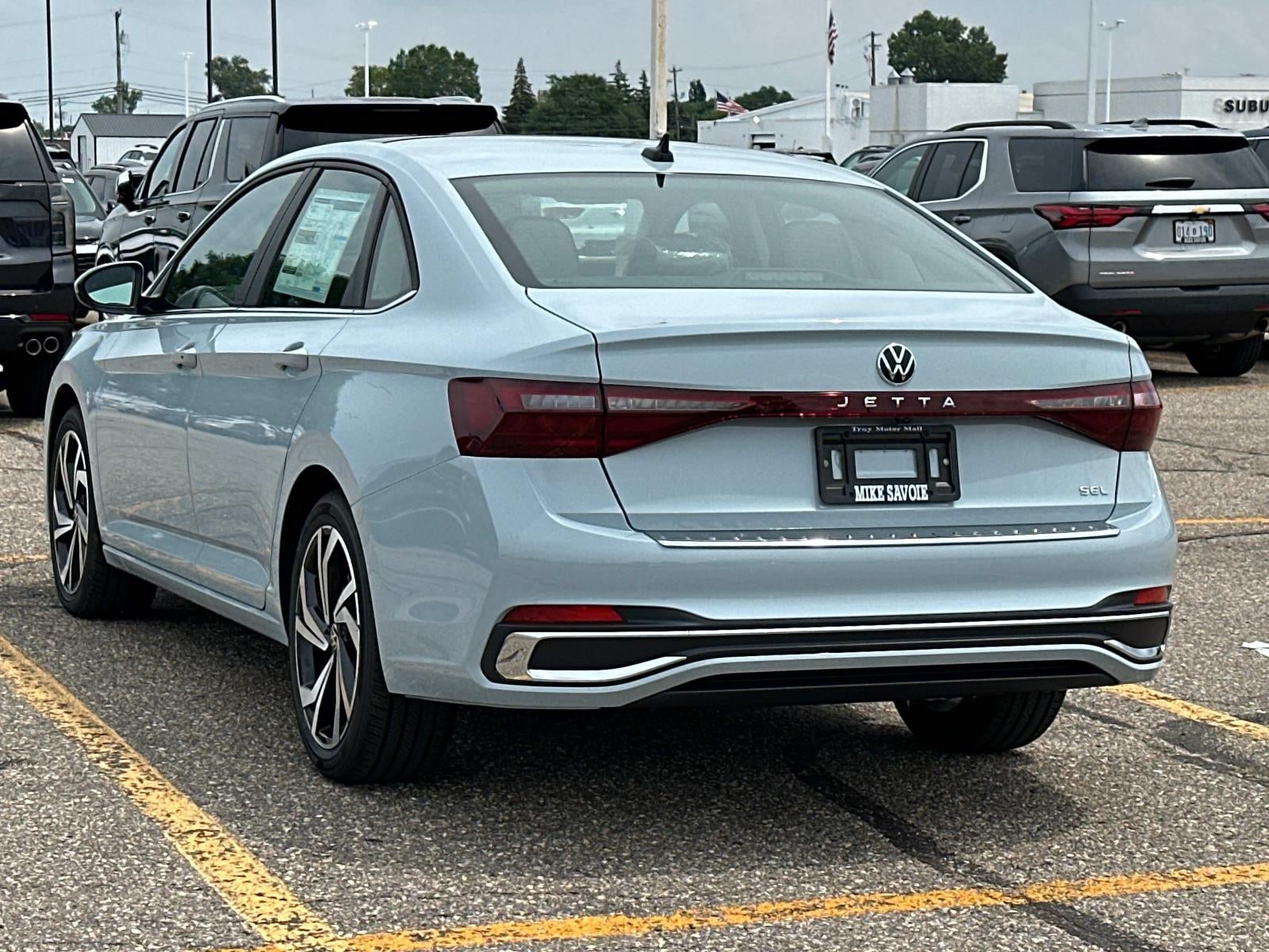 2025 Volkswagen Jetta SEL Auto