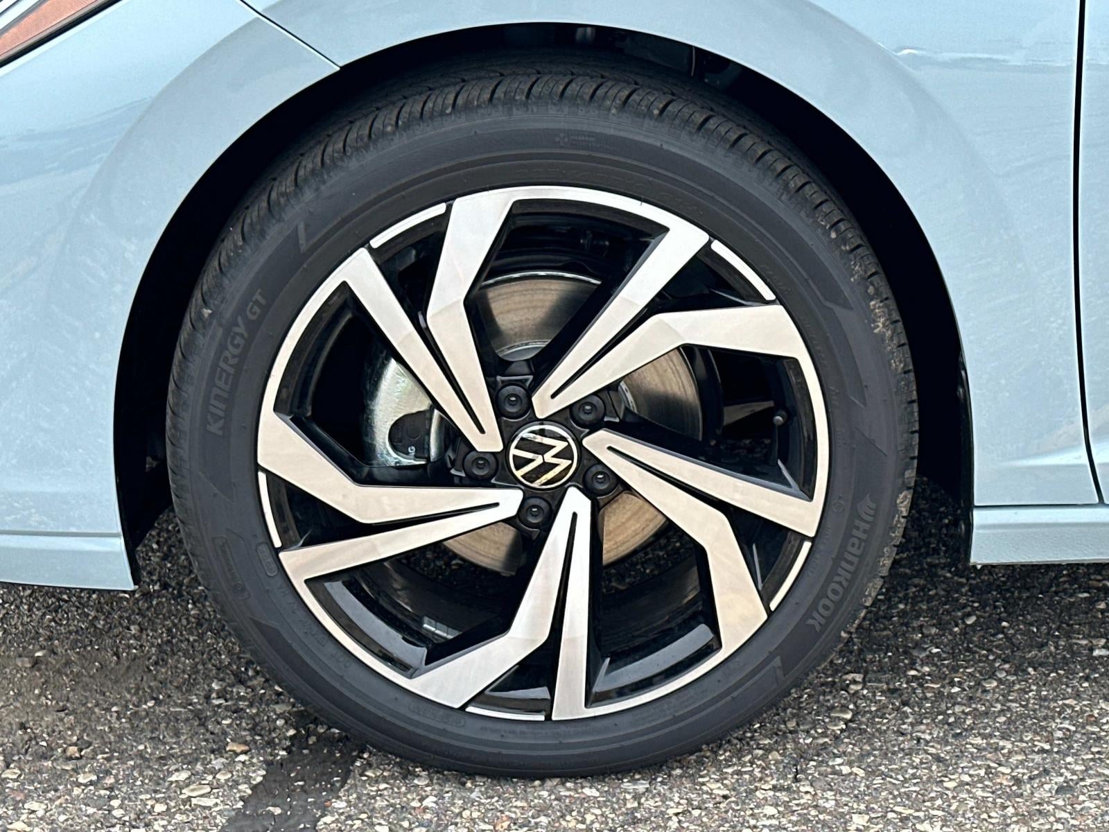 2025 Volkswagen Jetta SEL Auto