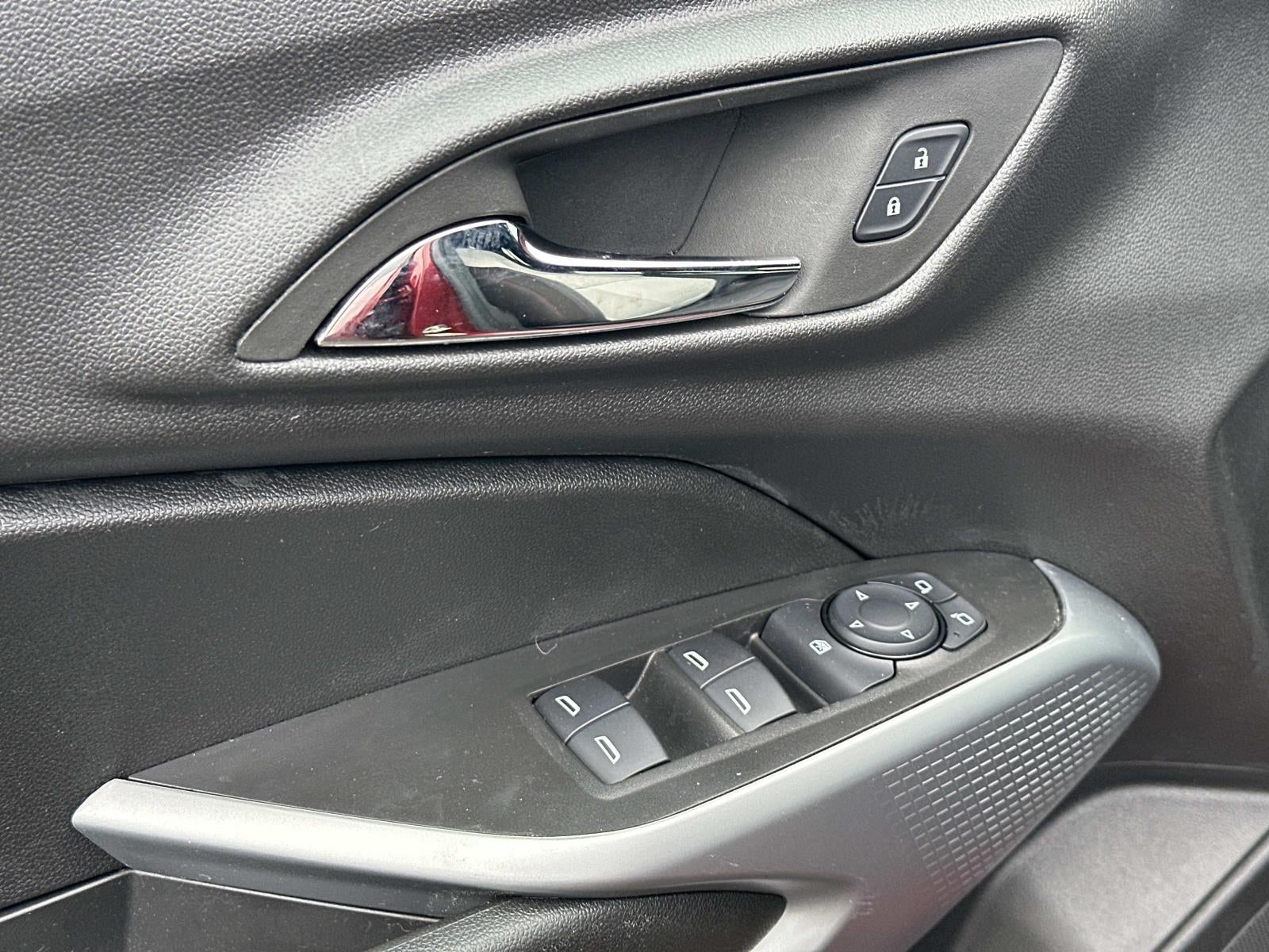 2025 Chevrolet TRAX FWD 4dr 1RS