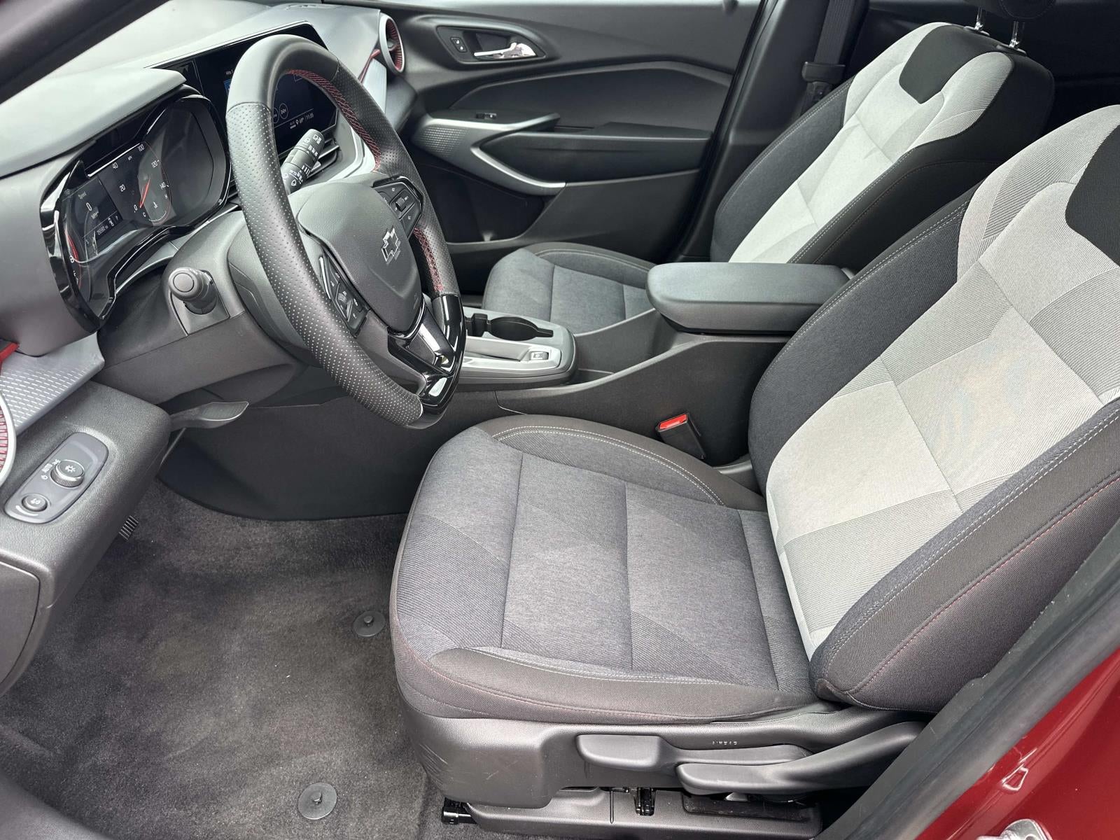 2025 Chevrolet TRAX FWD 4dr 1RS