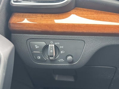 2023 Audi Q5 Premium 40 TFSI quattro