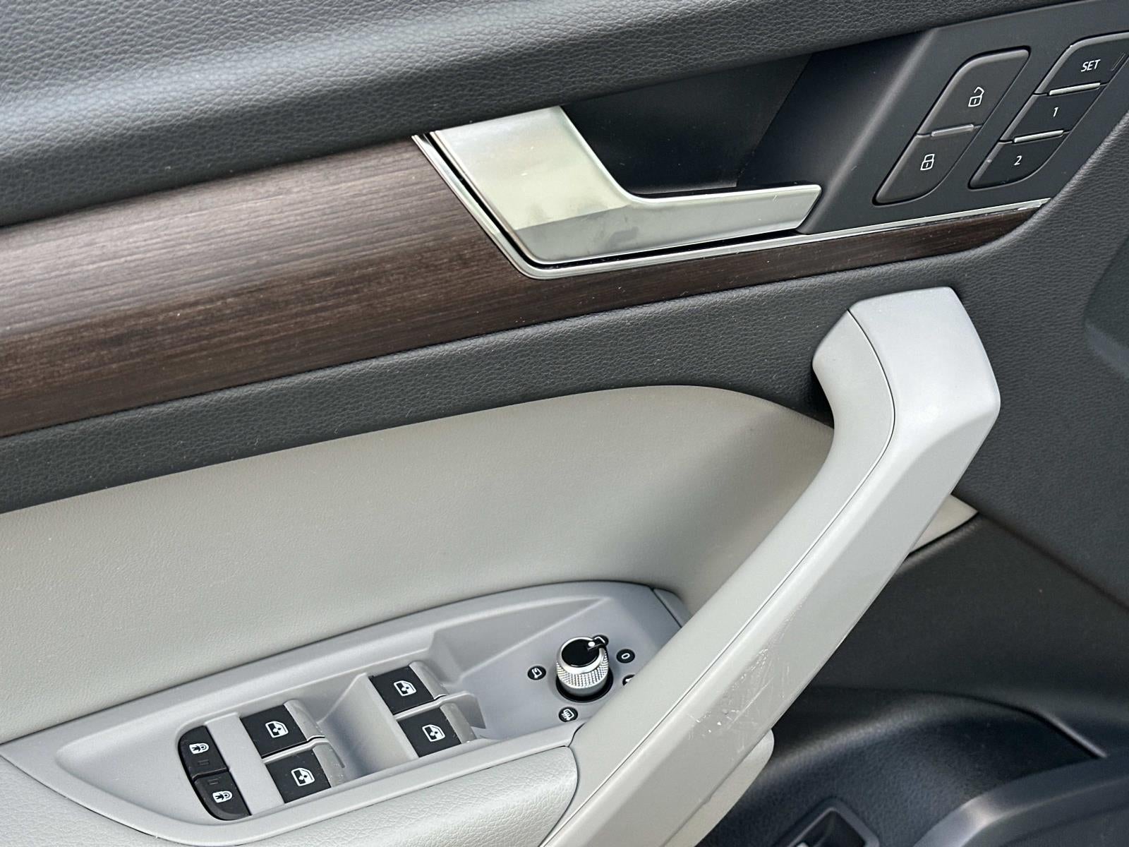 2024 Audi Q5 Premium 40 TFSI quattro