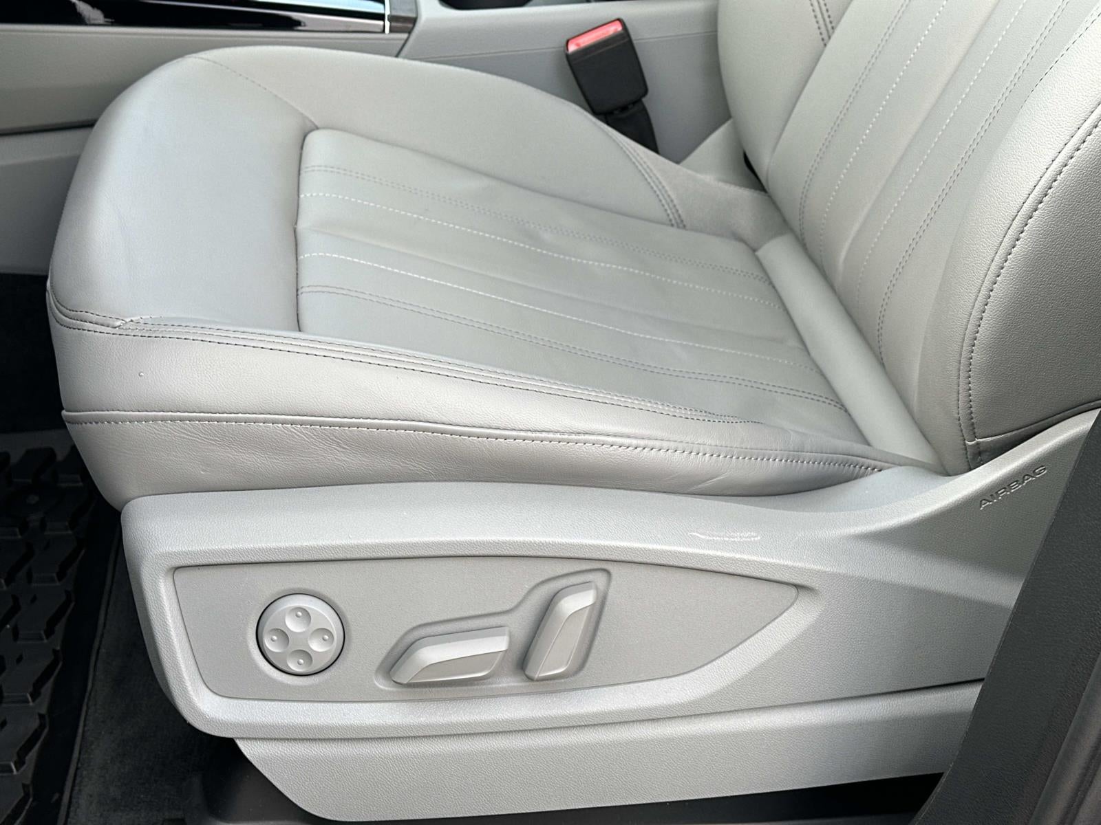 2024 Audi Q5 Premium 40 TFSI quattro