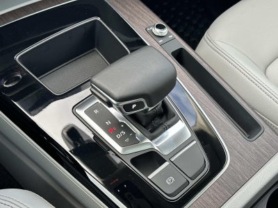 2024 Audi Q5 Premium 40 TFSI quattro
