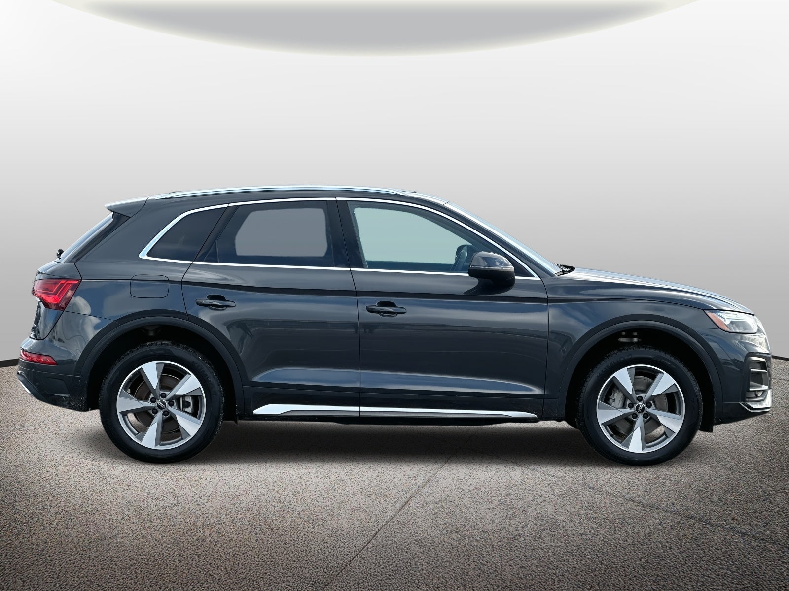 2024 Audi Q5 Premium 40 TFSI quattro