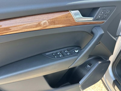2023 Audi Q5 Premium 40 TFSI quattro