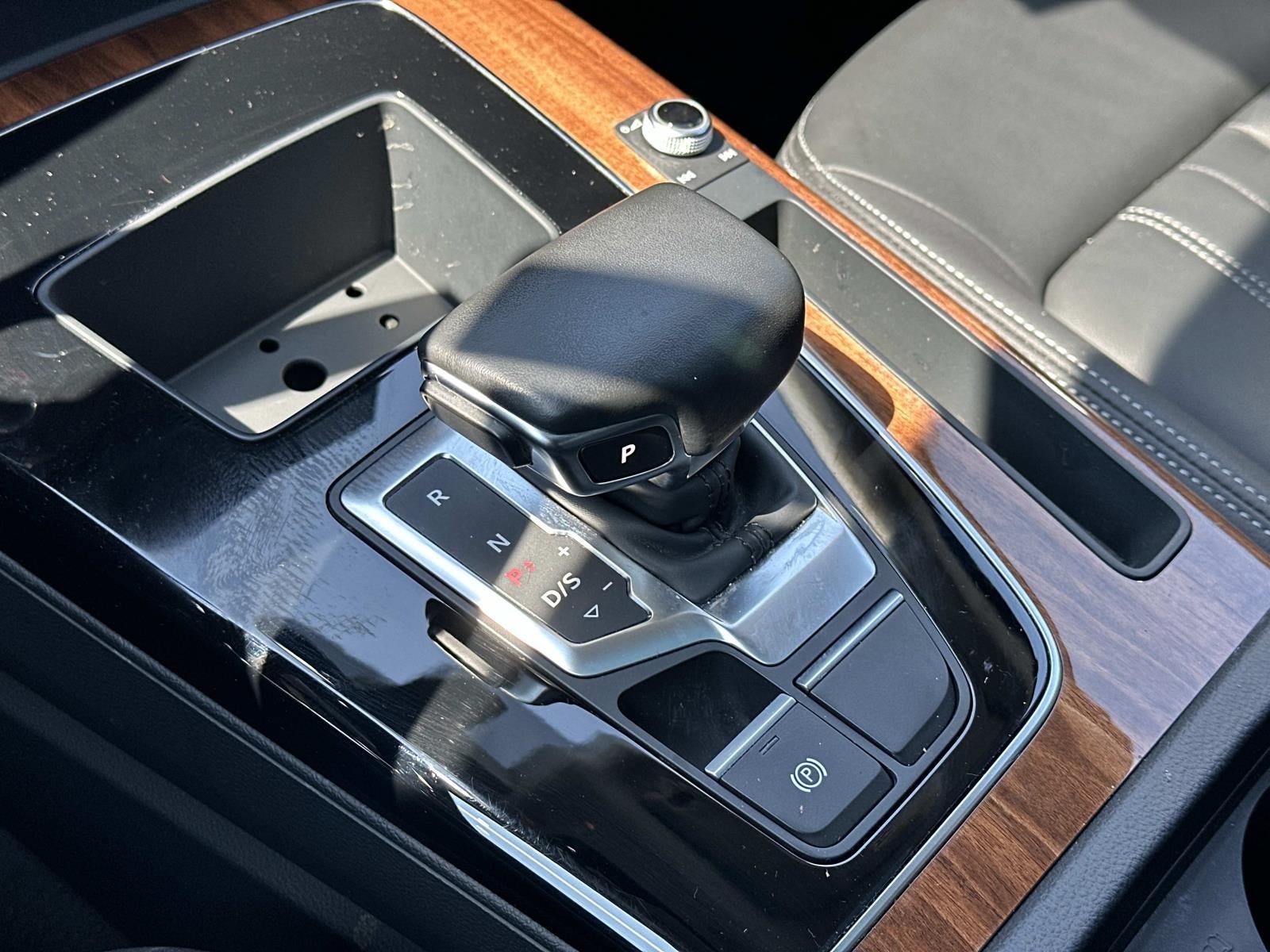 2023 Audi Q5 Premium 40 TFSI quattro