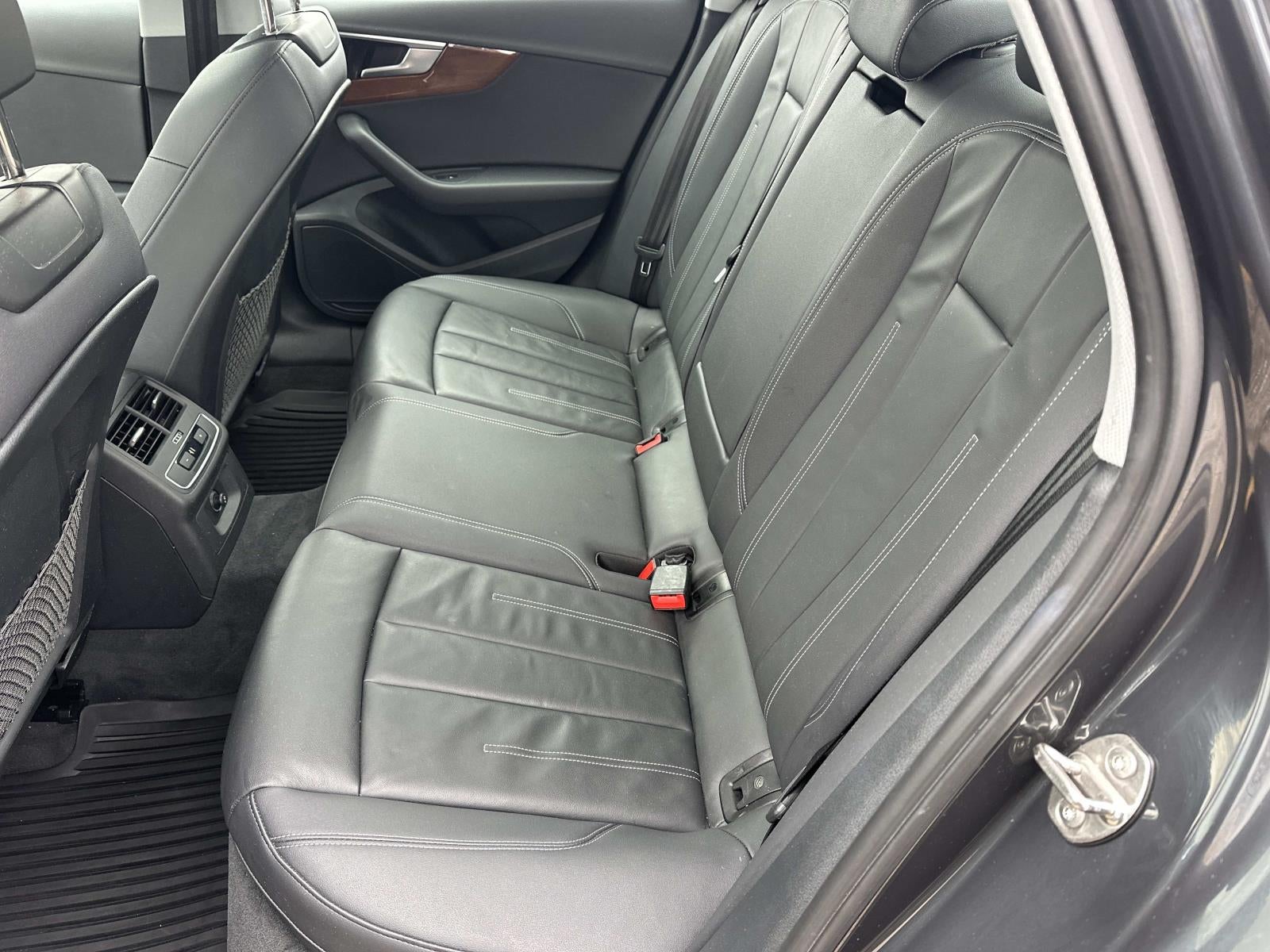 2023 Audi A4 Sedan Premium 40 TFSI quattro