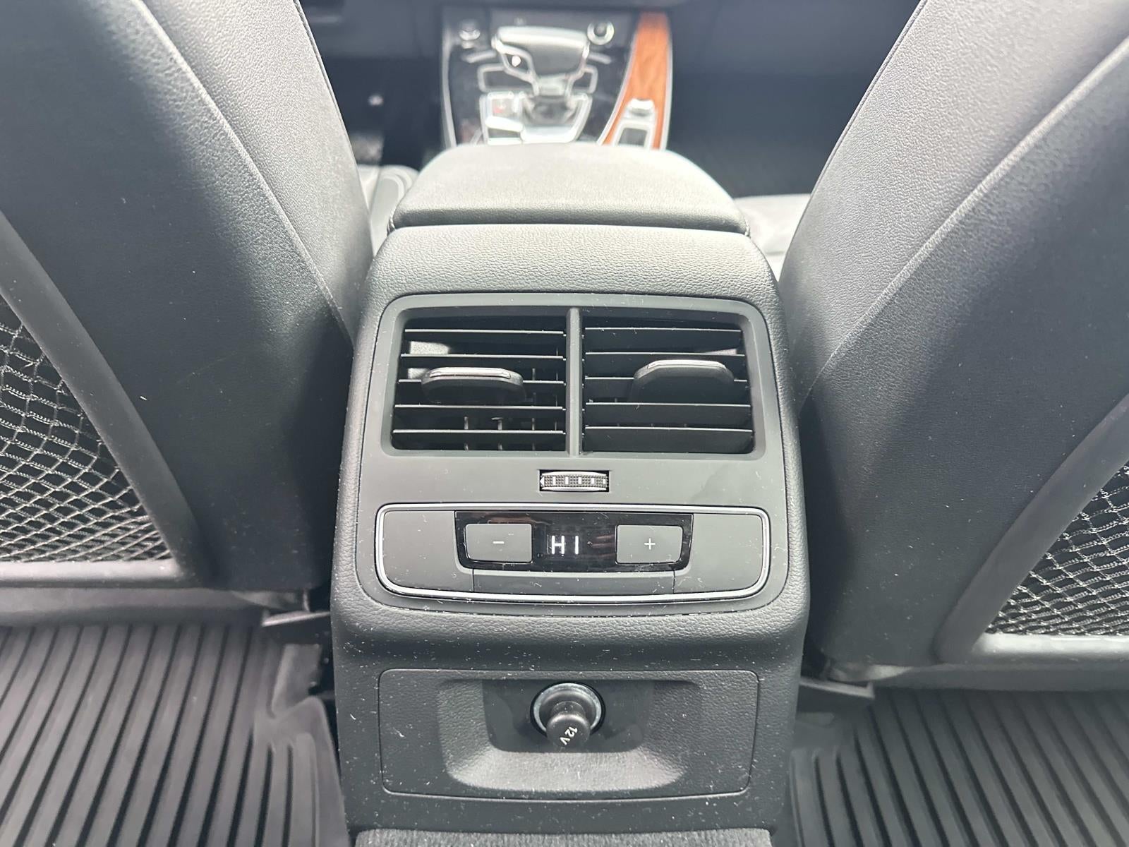 2023 Audi A4 Sedan Premium 40 TFSI quattro