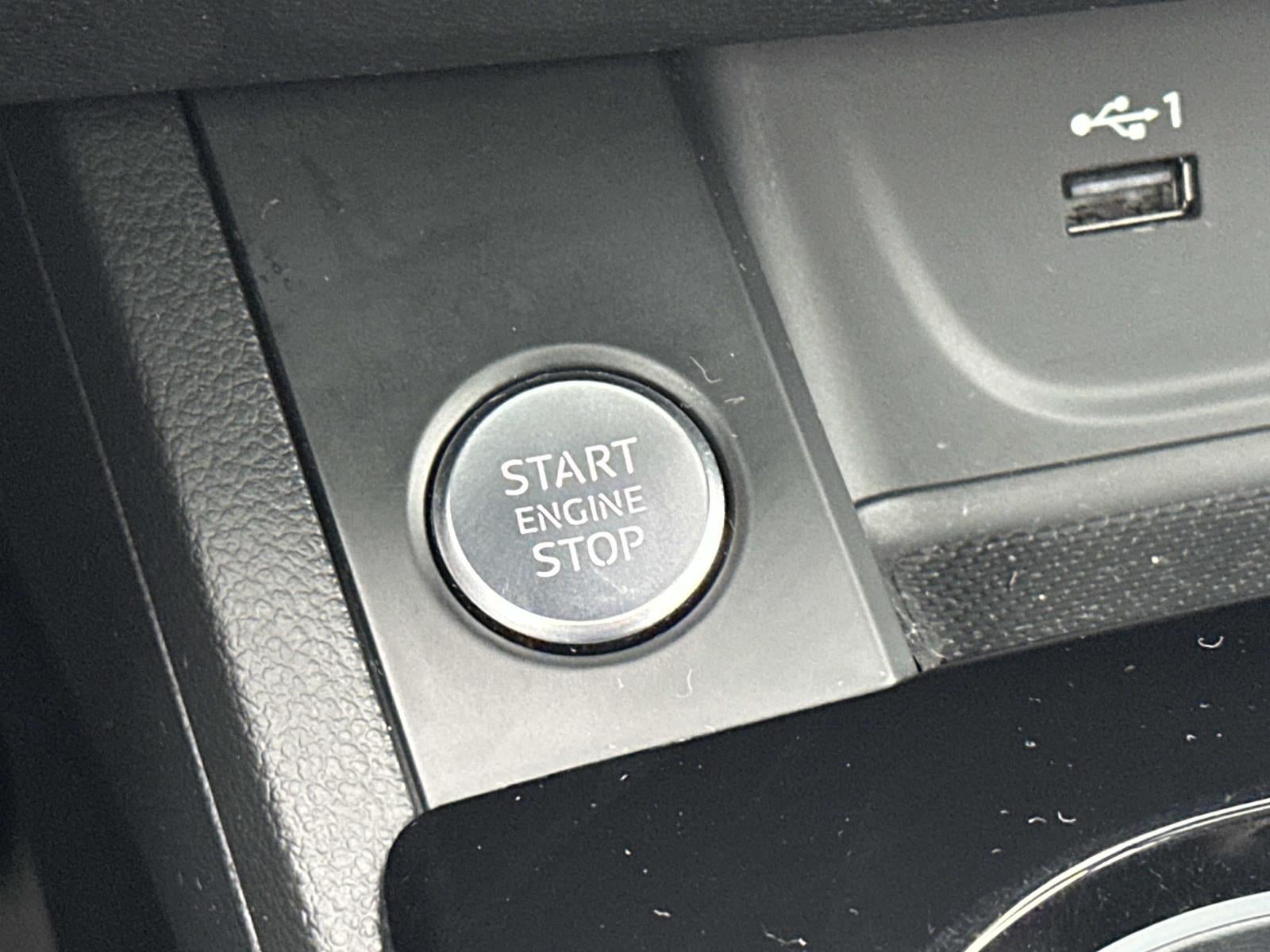 2023 Audi A4 Sedan Premium 40 TFSI quattro