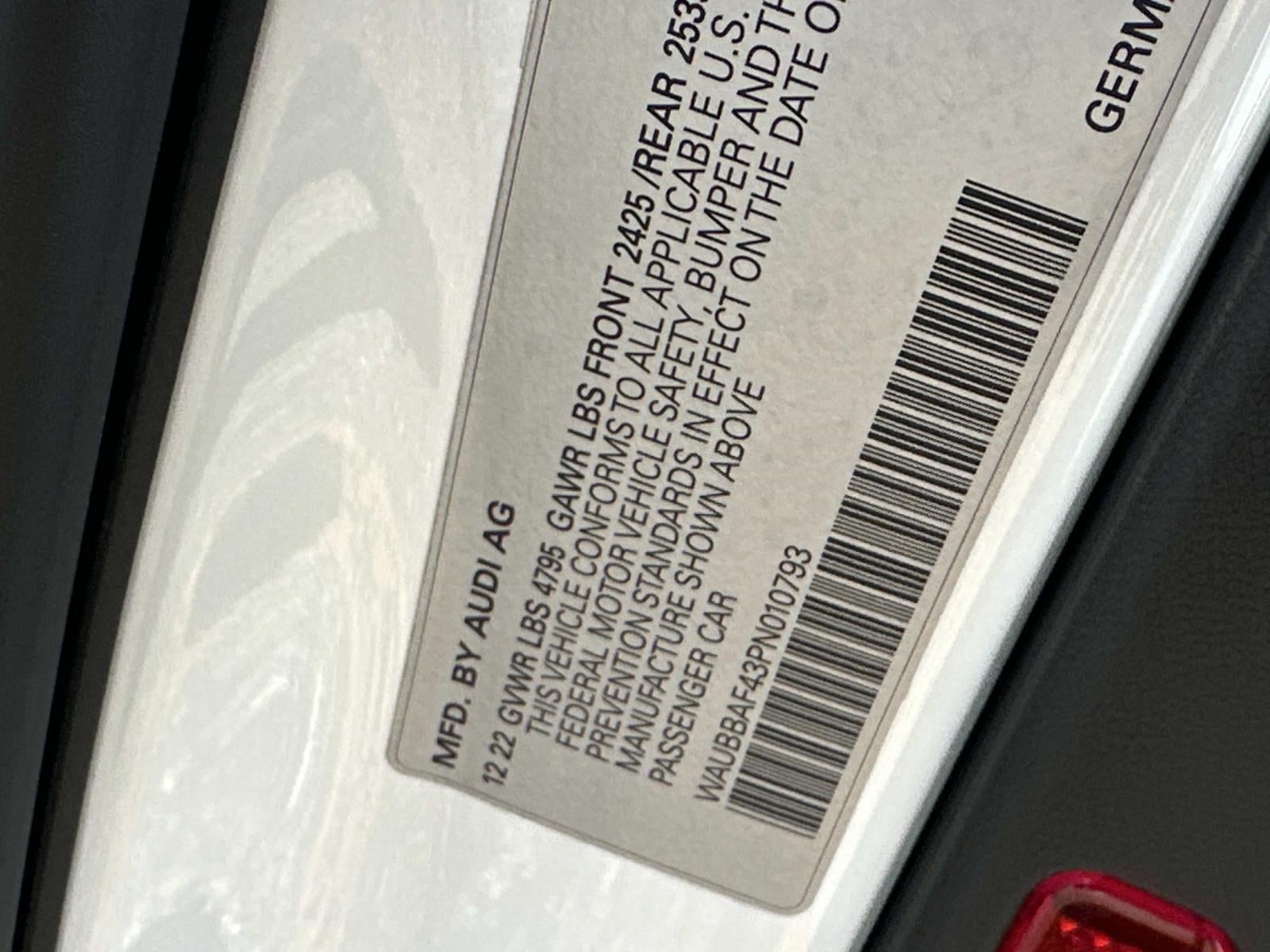 2023 Audi A4 Sedan Premium Plus 40 TFSI quattro