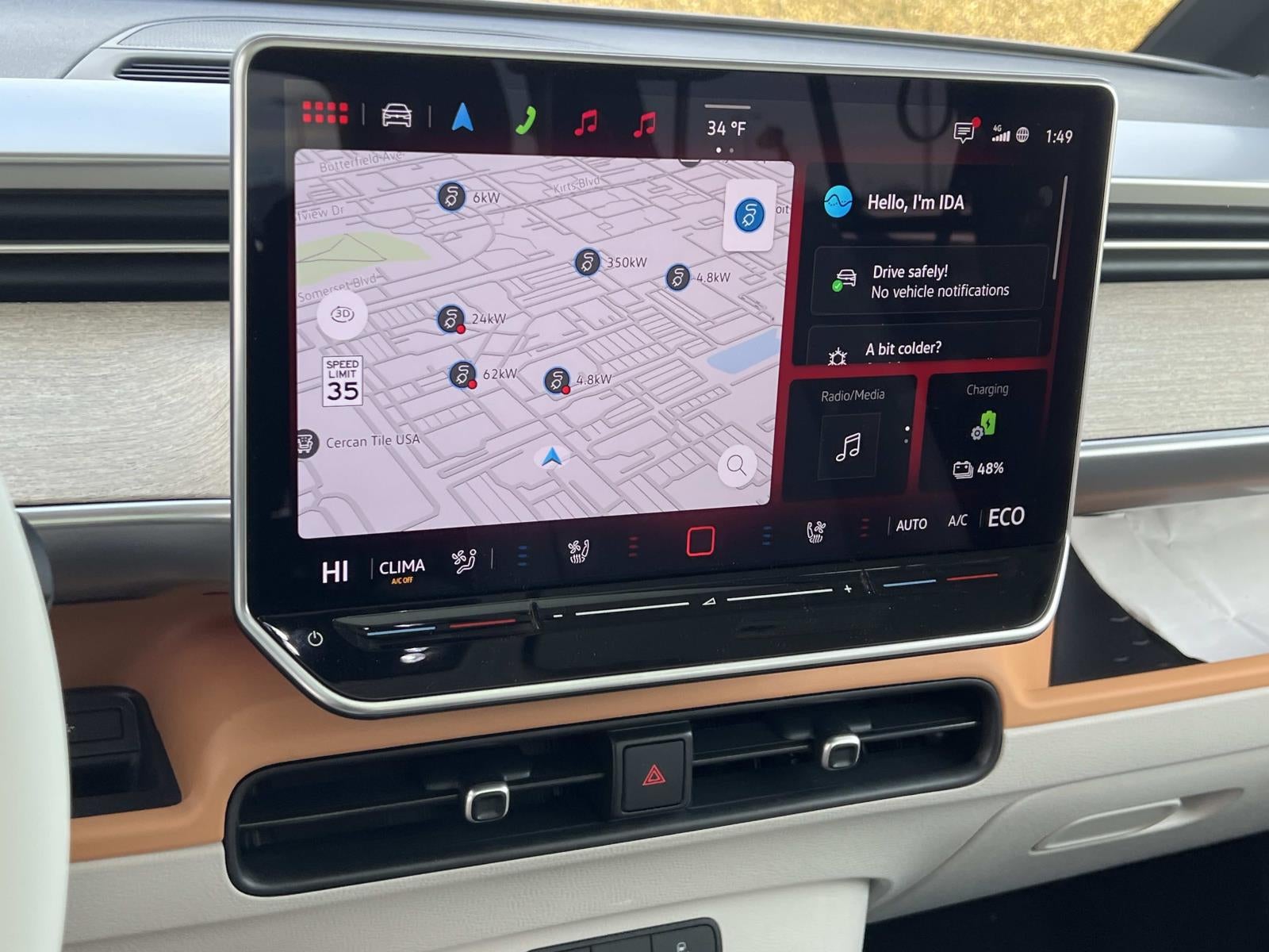 2025 Volkswagen ID. Buzz Pro S Plus 4MOTION w/Two-Tone