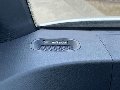 2025 Volkswagen ID. Buzz Pro S Plus 4MOTION w/Two-Tone