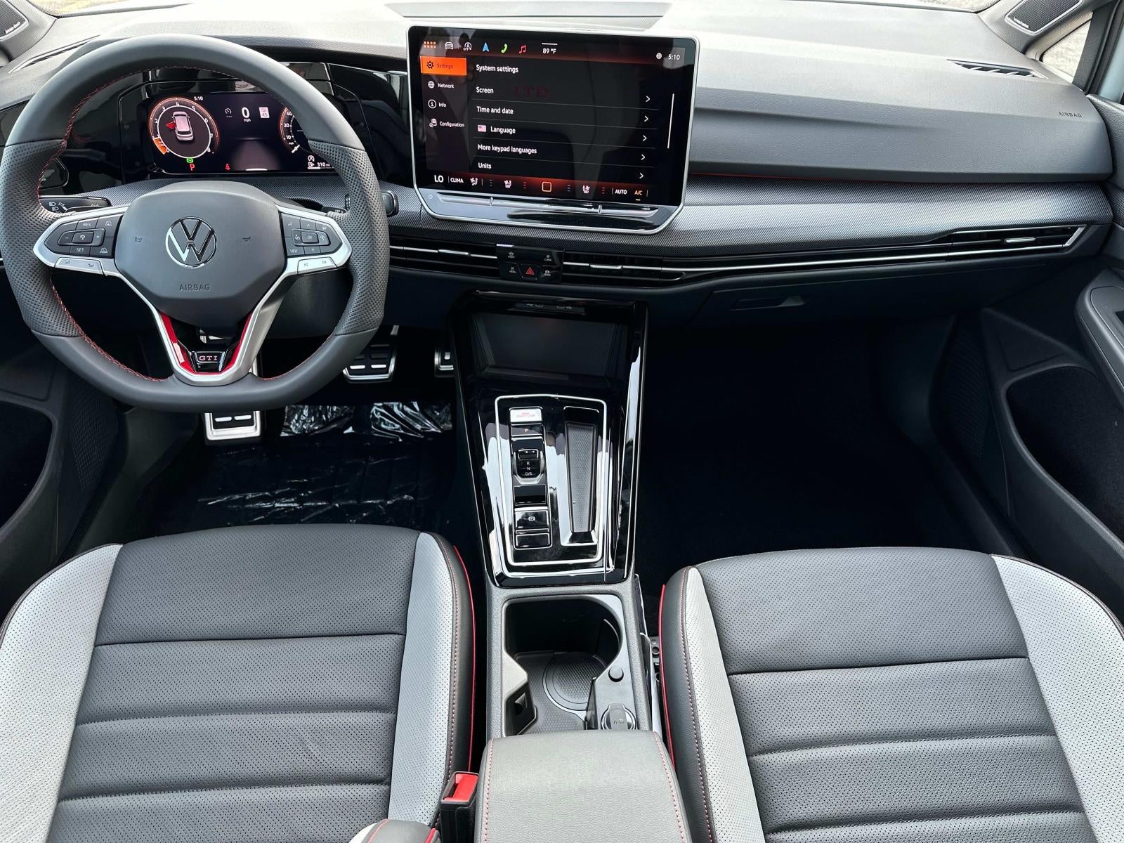 2025 Volkswagen Golf GTI 2.0T SE DSG