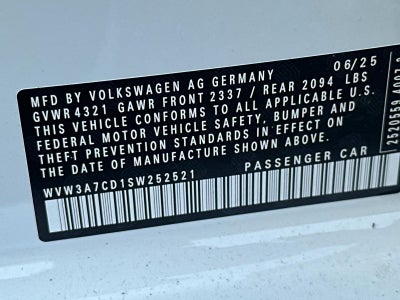 2025 Volkswagen Golf GTI 2.0T SE DSG