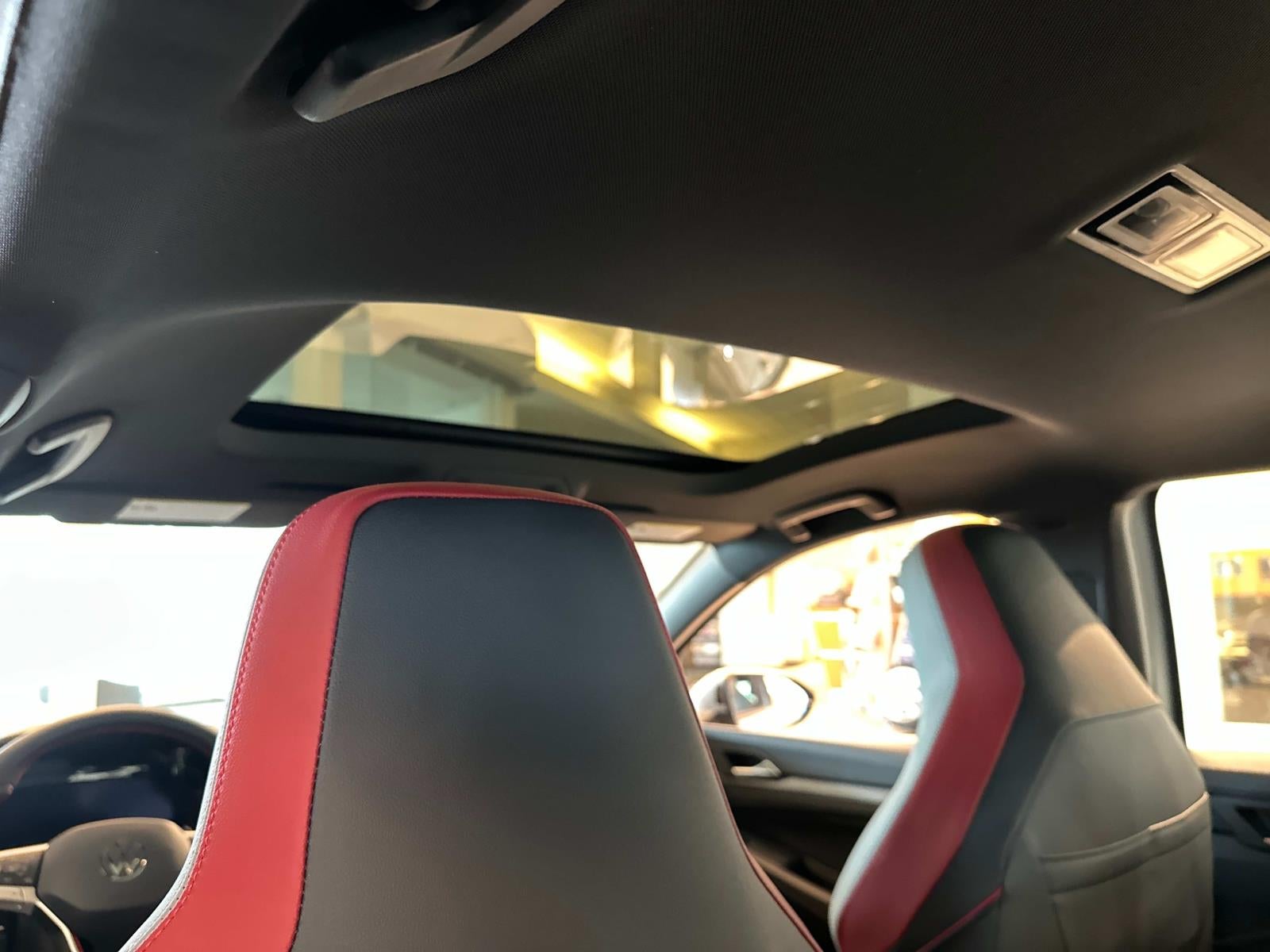 2025 Volkswagen Golf GTI 2.0T SE DSG