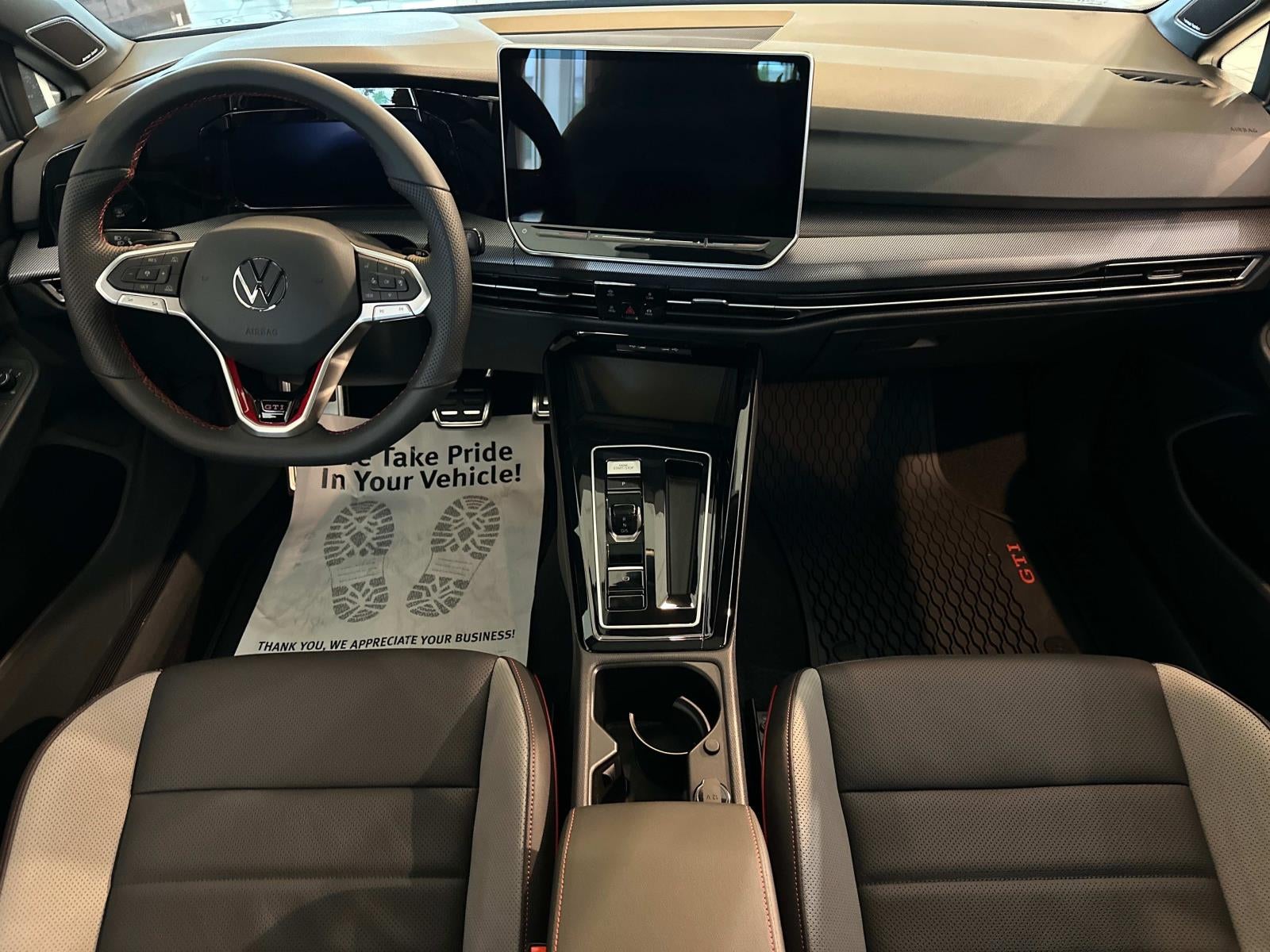 2025 Volkswagen Golf GTI 2.0T SE DSG