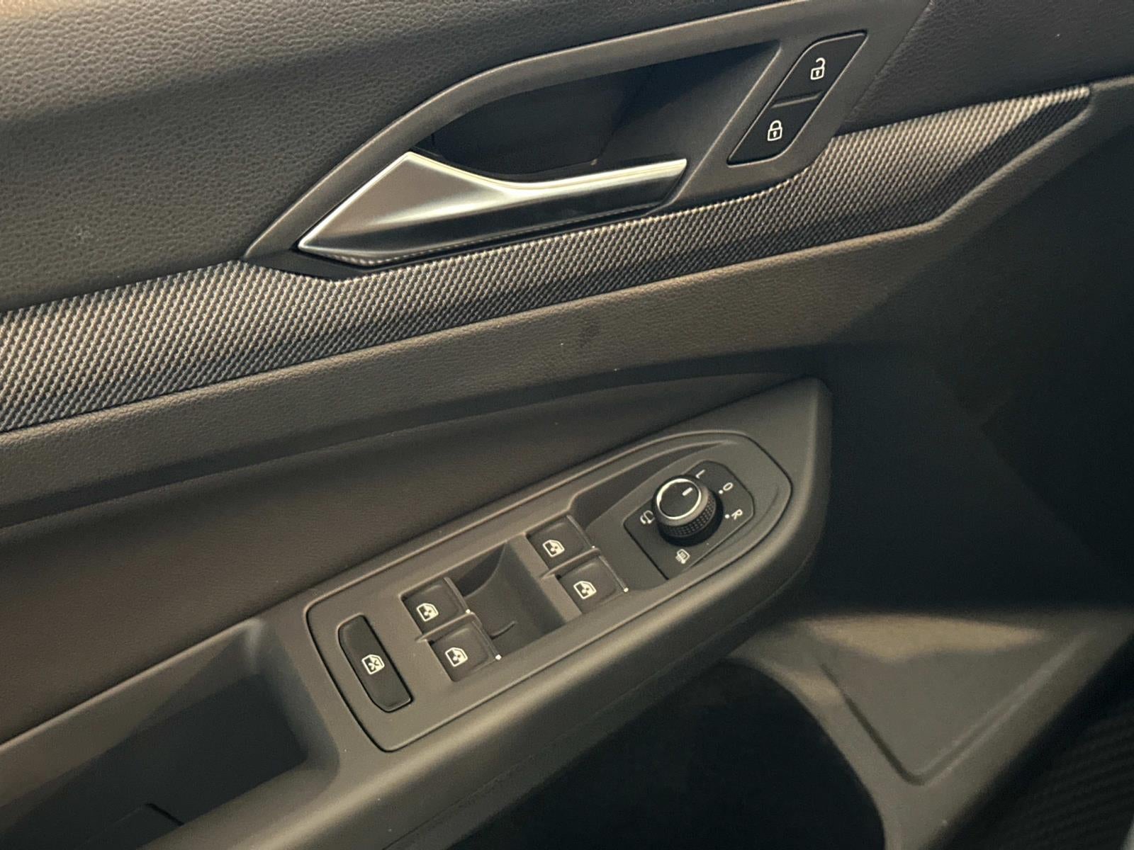 2025 Volkswagen Golf GTI 2.0T SE DSG