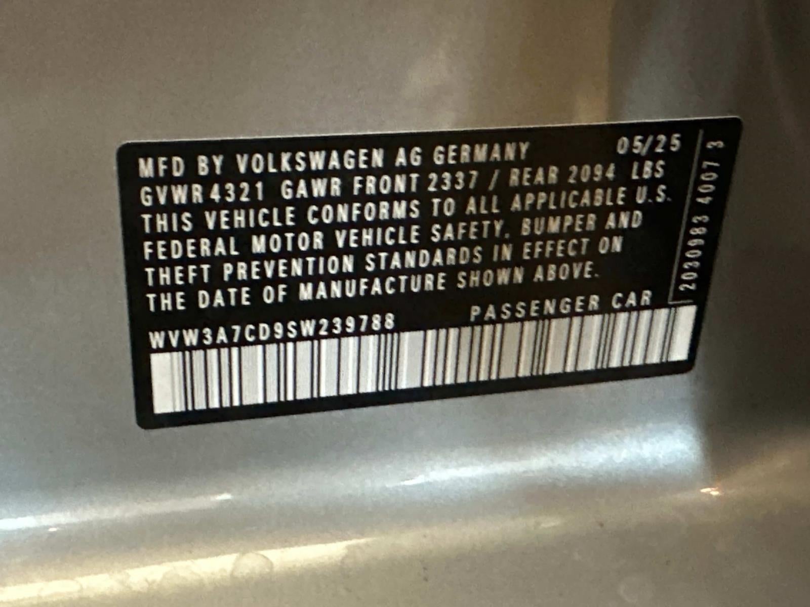 2025 Volkswagen Golf GTI 2.0T SE DSG