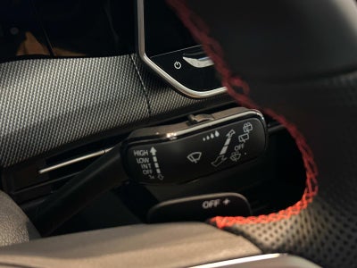 2025 Volkswagen Golf GTI 2.0T SE DSG