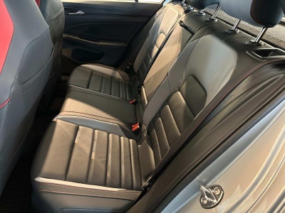 2025 Volkswagen Golf GTI 2.0T SE DSG