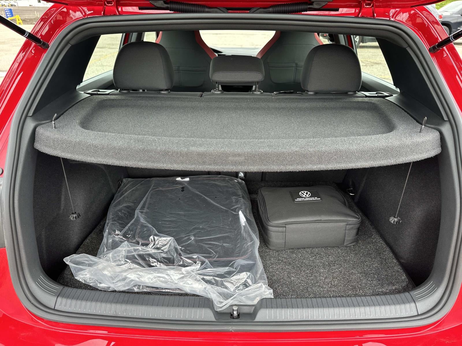 2023 Volkswagen Golf GTI 2.0T 40th Anniversary Edition DSG