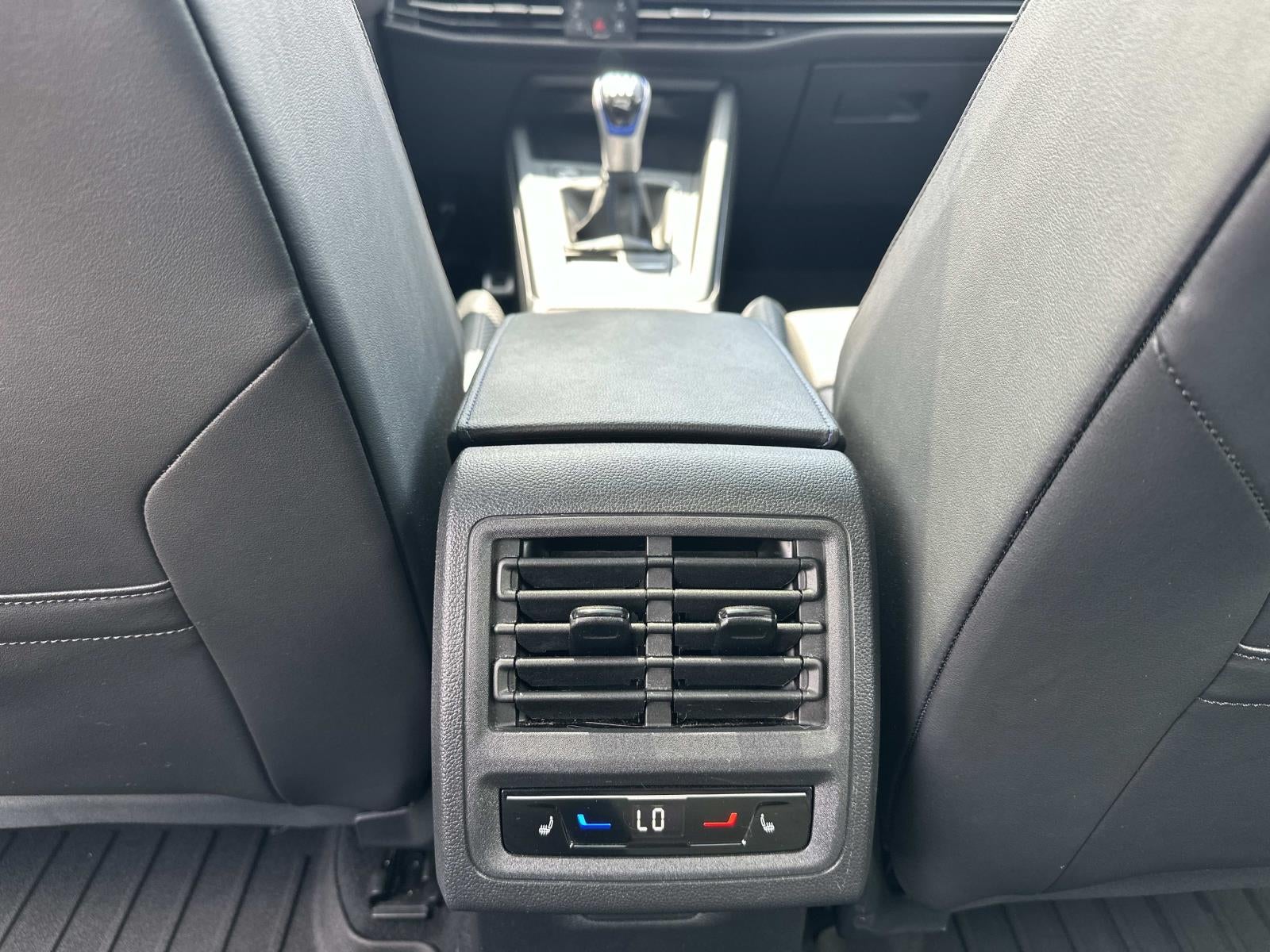 2022 Volkswagen Golf R 2.0T Manual