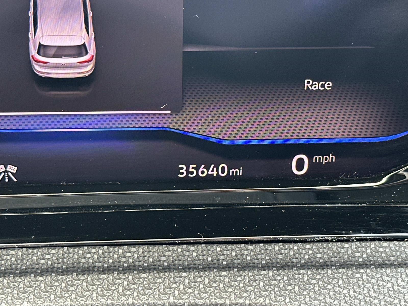 2022 Volkswagen Golf R 2.0T Manual