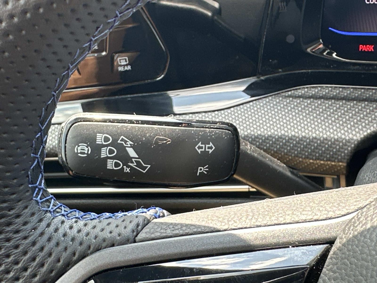 2022 Volkswagen Golf R 2.0T Manual