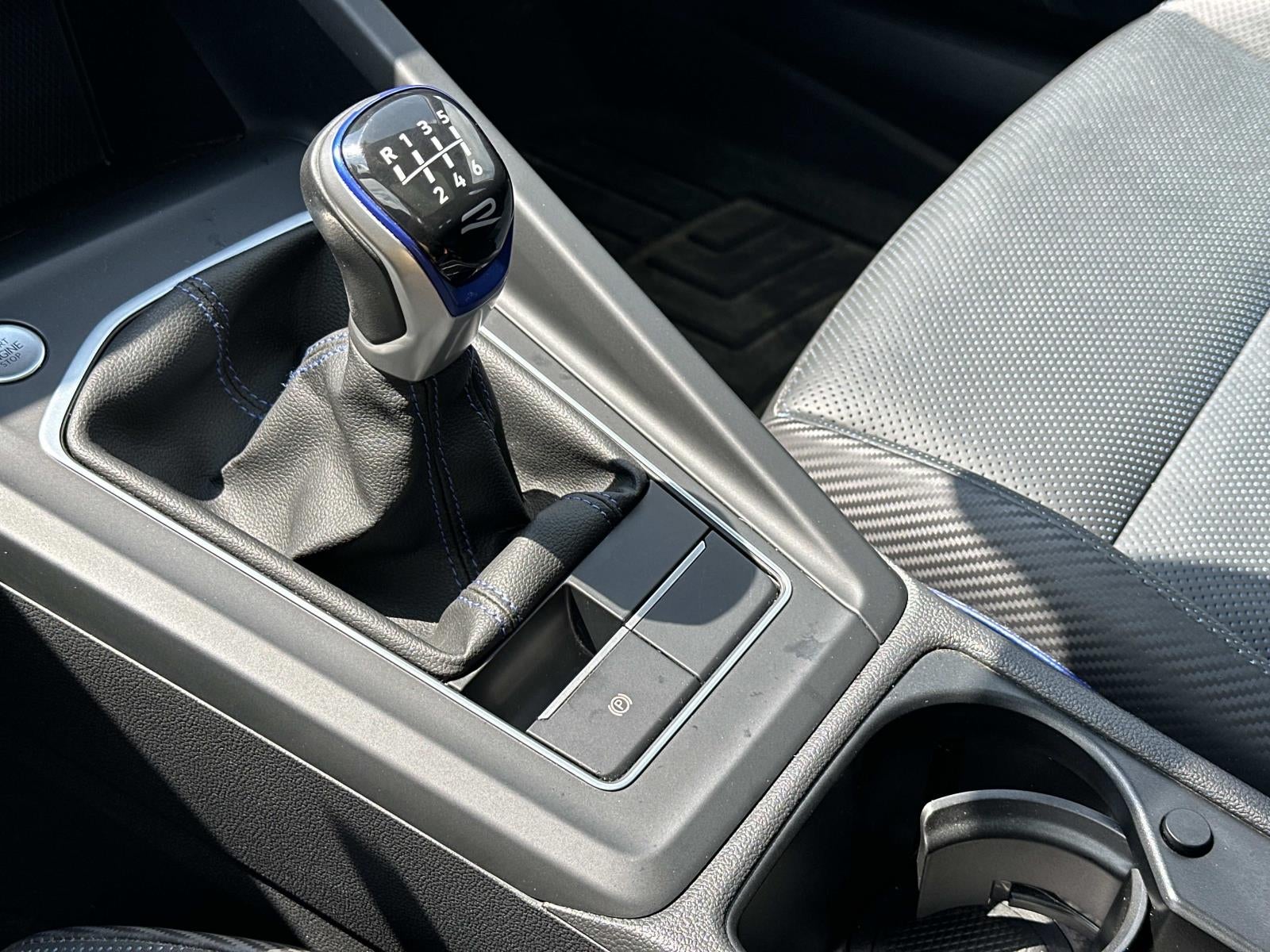 2022 Volkswagen Golf R 2.0T Manual