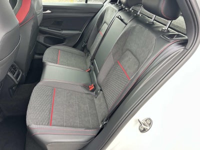 2026 Volkswagen Golf GTI 2.0T SE DSG