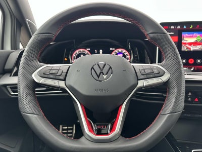 2026 Volkswagen Golf GTI 2.0T SE DSG