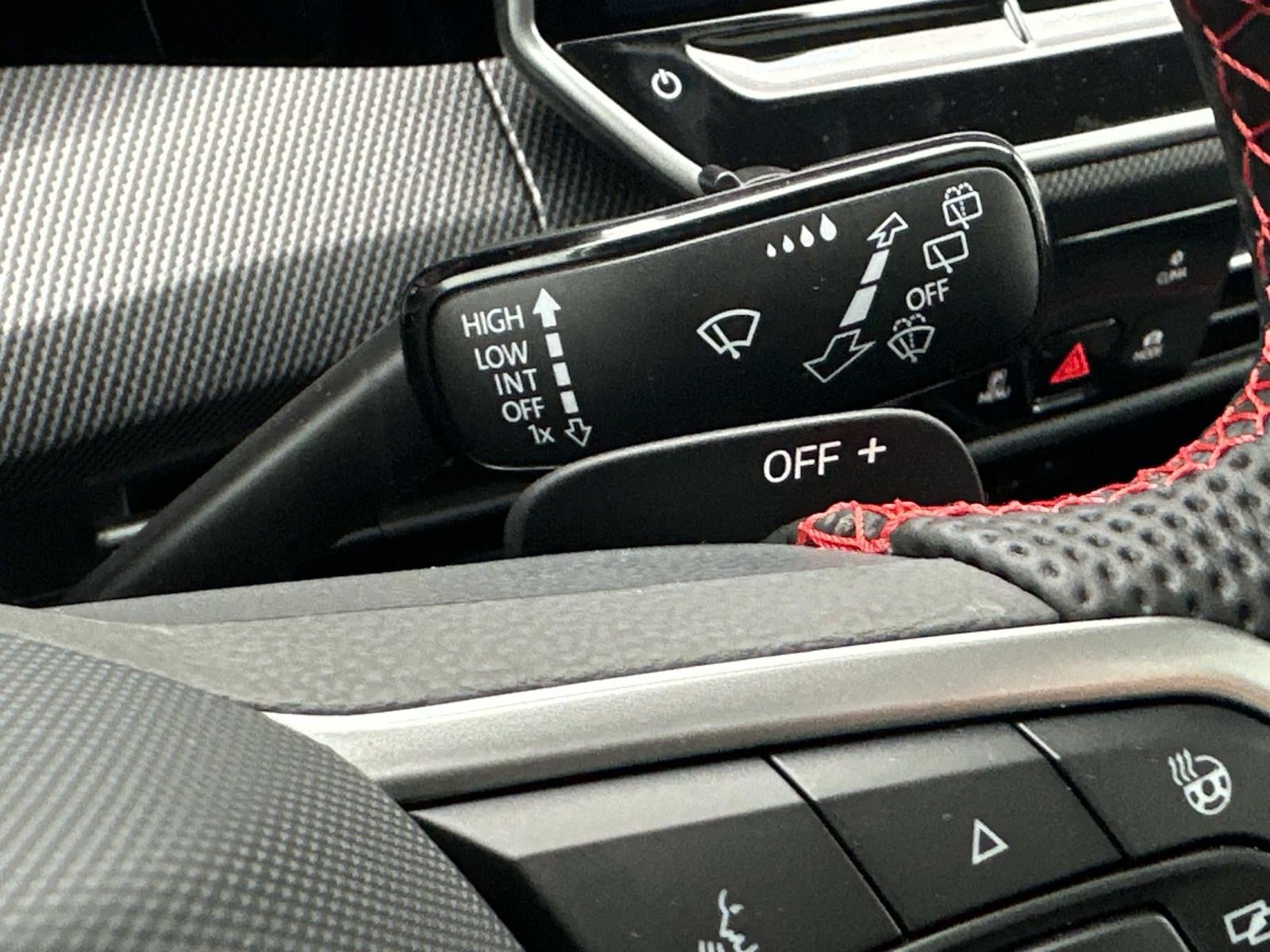 2026 Volkswagen Golf GTI 2.0T SE DSG