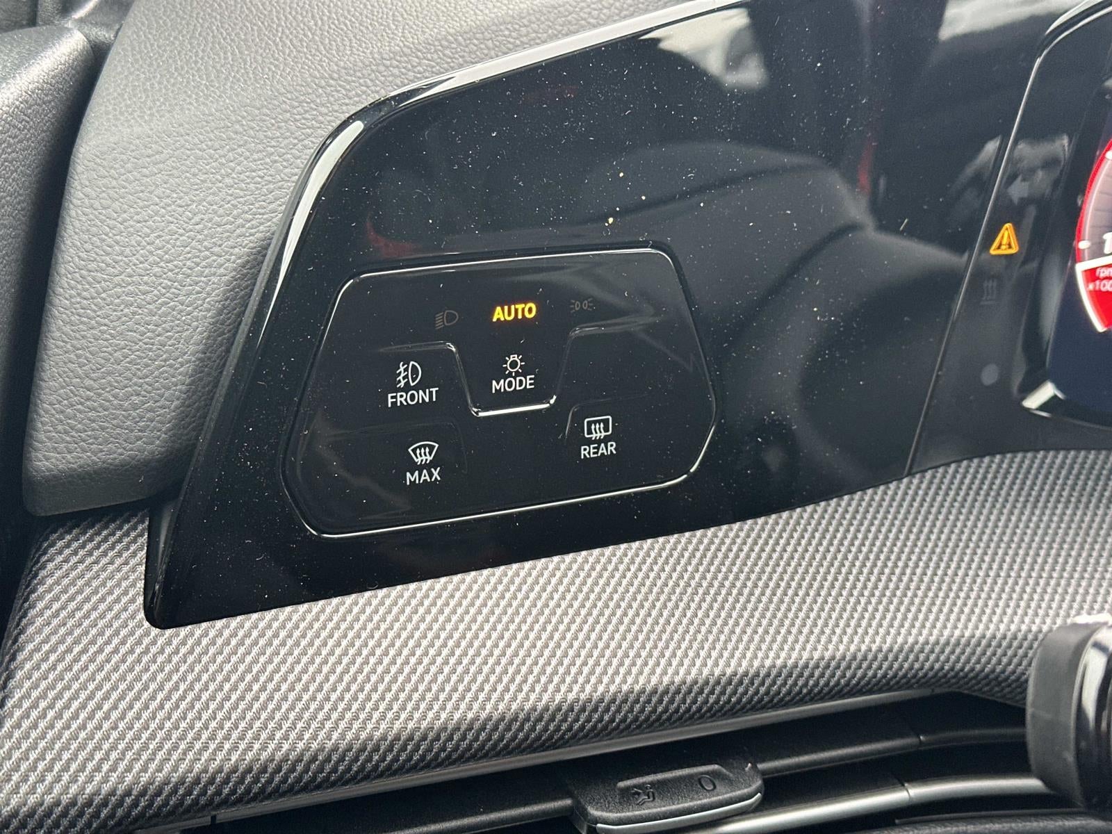 2026 Volkswagen Golf GTI 2.0T SE DSG