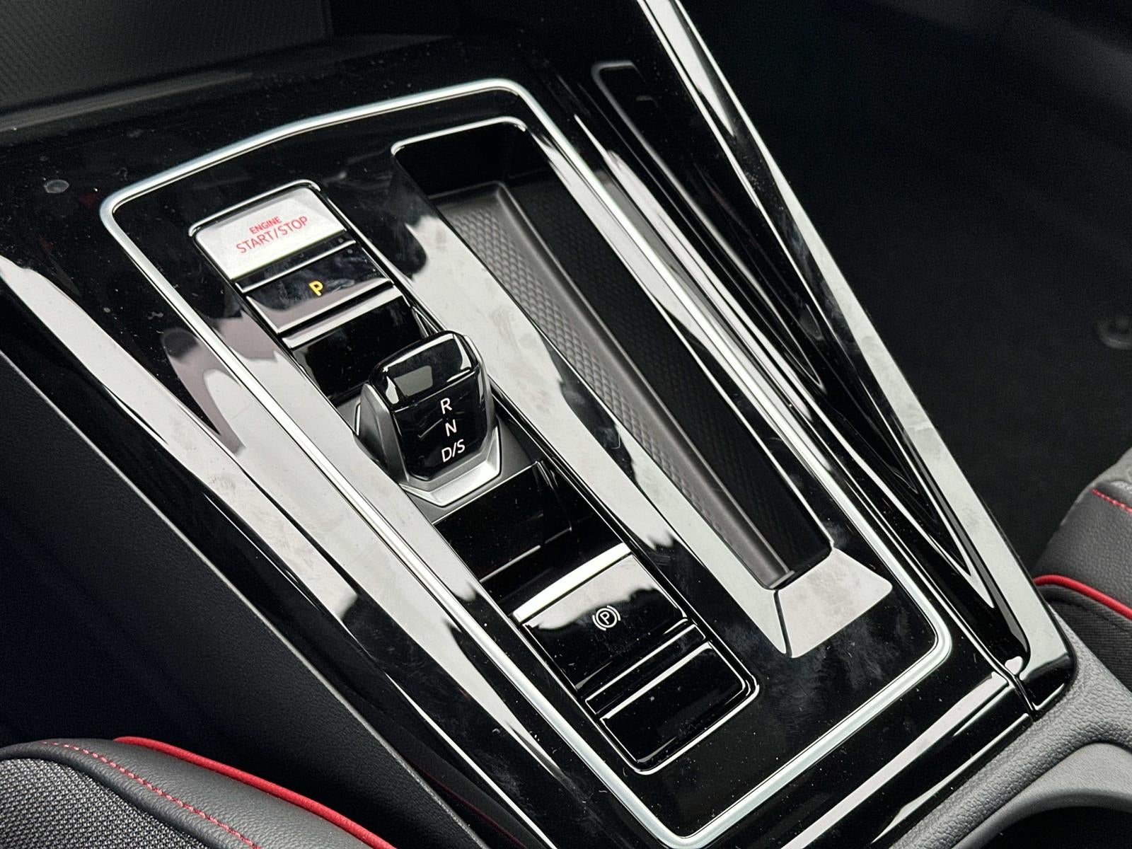 2026 Volkswagen Golf GTI 2.0T SE DSG