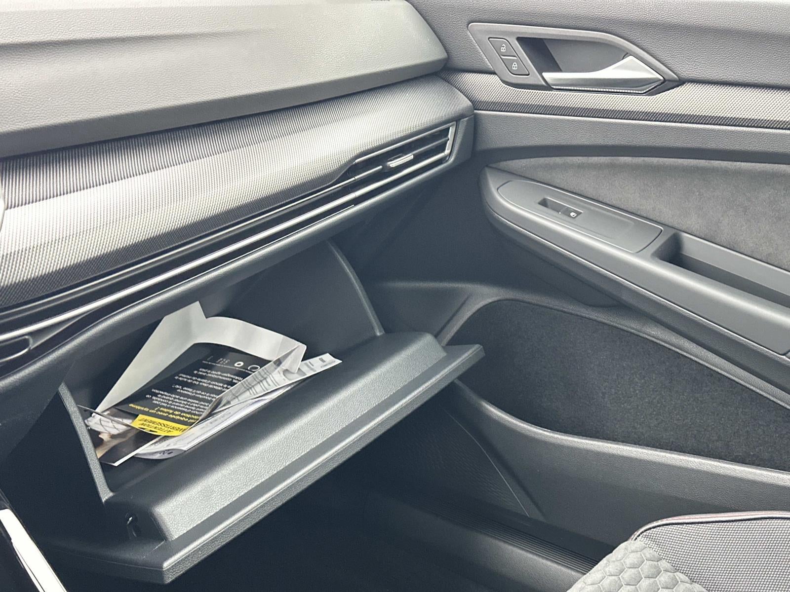 2026 Volkswagen Golf GTI 2.0T SE DSG