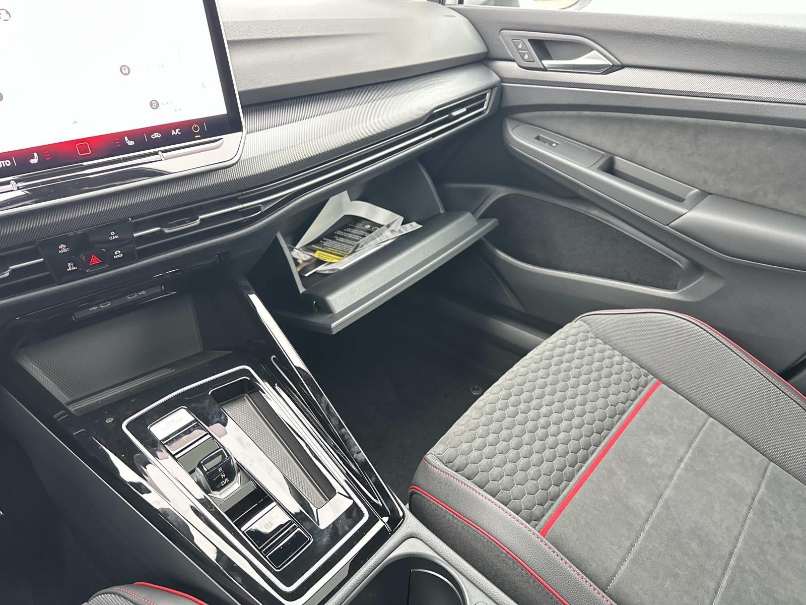 2026 Volkswagen Golf GTI 2.0T SE DSG