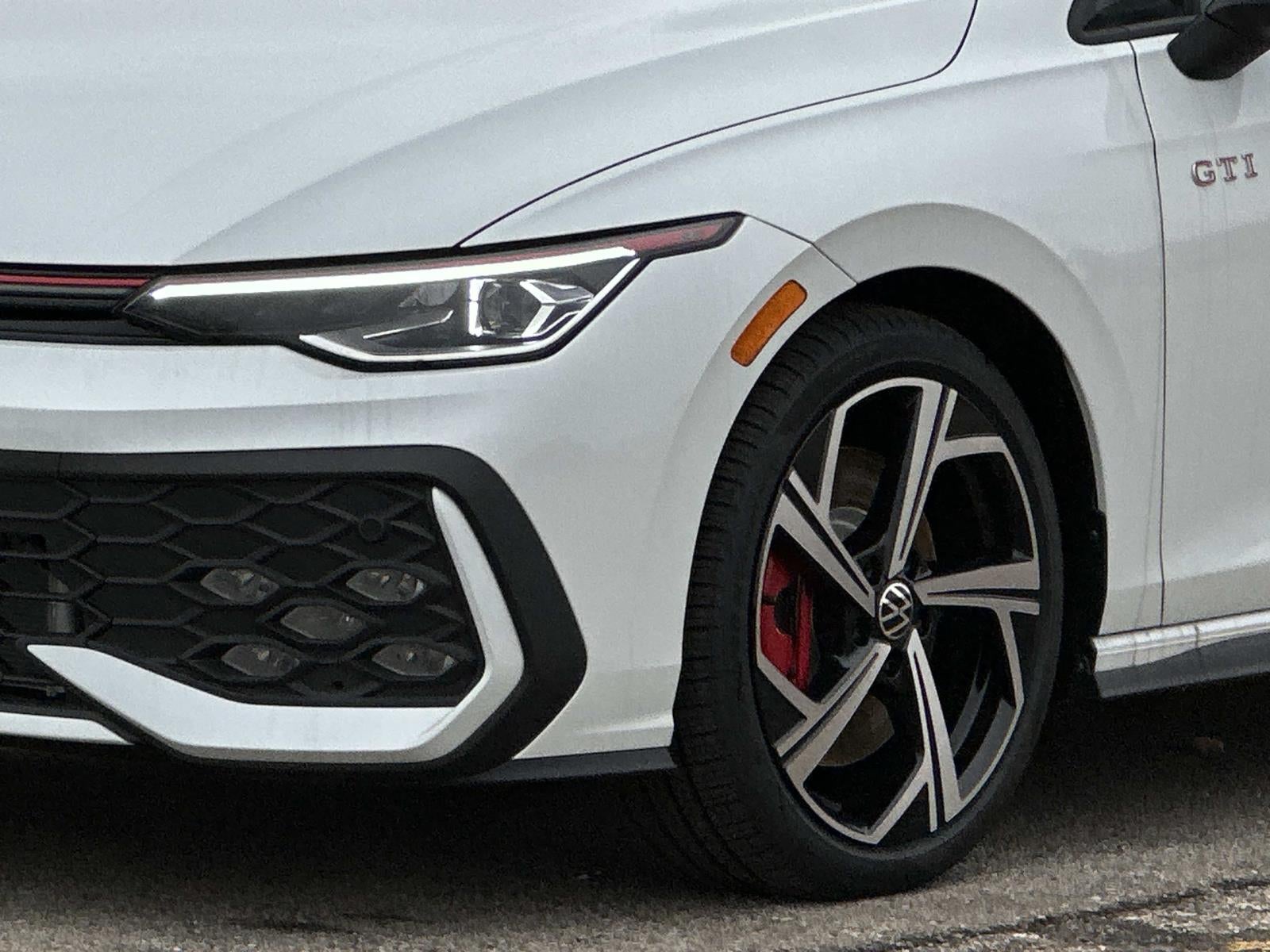 2026 Volkswagen Golf GTI 2.0T SE DSG