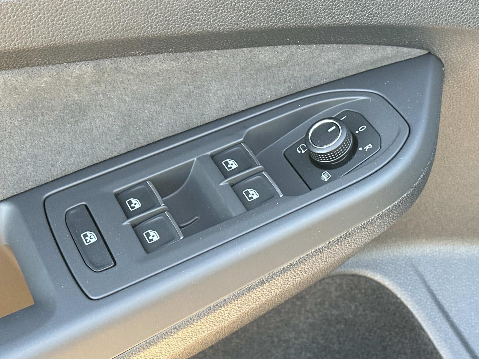 2026 Volkswagen Golf GTI 2.0T SE DSG