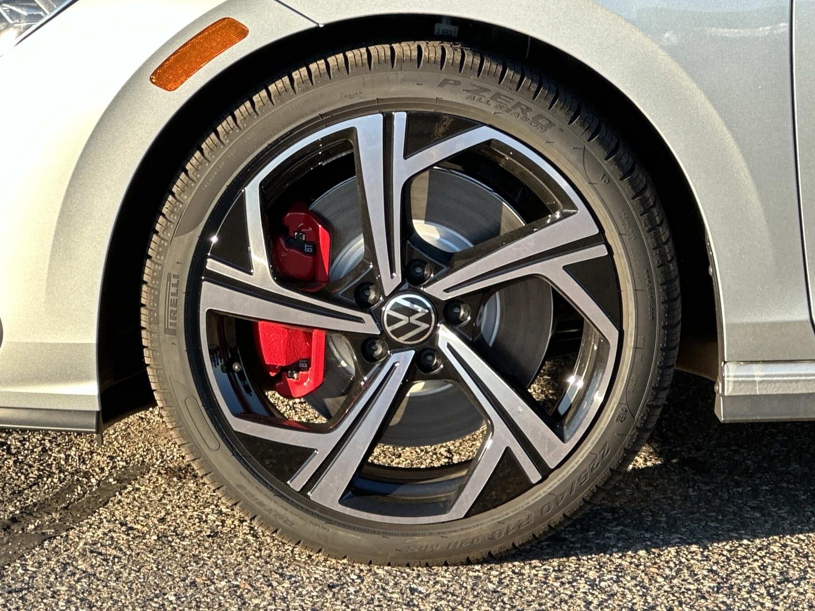 2026 Volkswagen Golf GTI 2.0T SE DSG